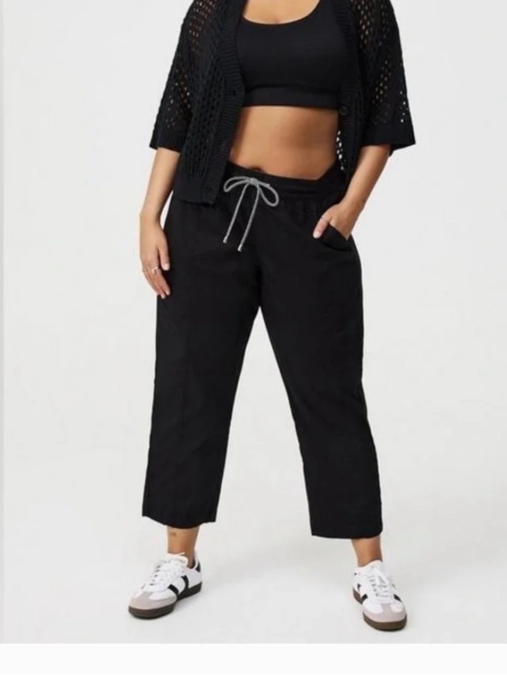 NWT Torrid Yacht Crop Stretch Poplin High Rise Pants Black Size 1 14 16